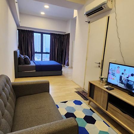Sri Murni Homestay Aurora Place Bukit Jalil Kuala Lumpur Exterior foto